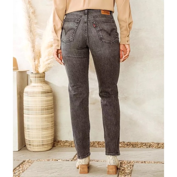 Levi's® Premium WEDGIE FIT STRAIGHT WOMEN'S JEANS - Picture 14 of 16